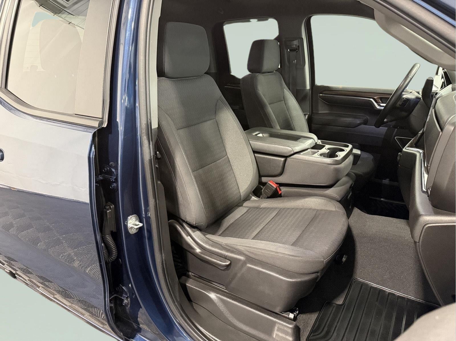 2023 Chevrolet Silverado 1500 4WD Double Cab Standard Bed RST