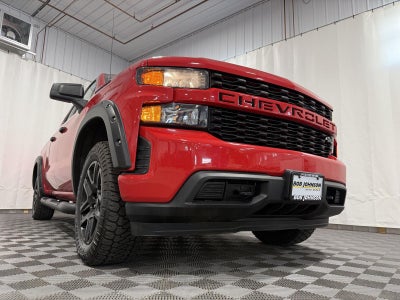 2021 Chevrolet Silverado 1500 4WD Double Cab Standard Bed Custom