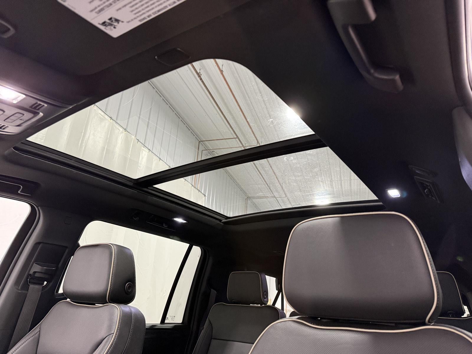 2023 GMC Yukon XL SLT