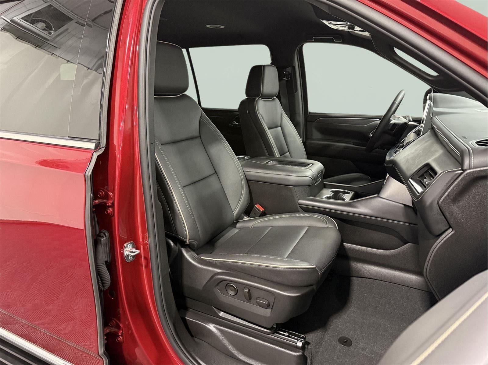 2024 GMC Yukon XL 4WD SLT