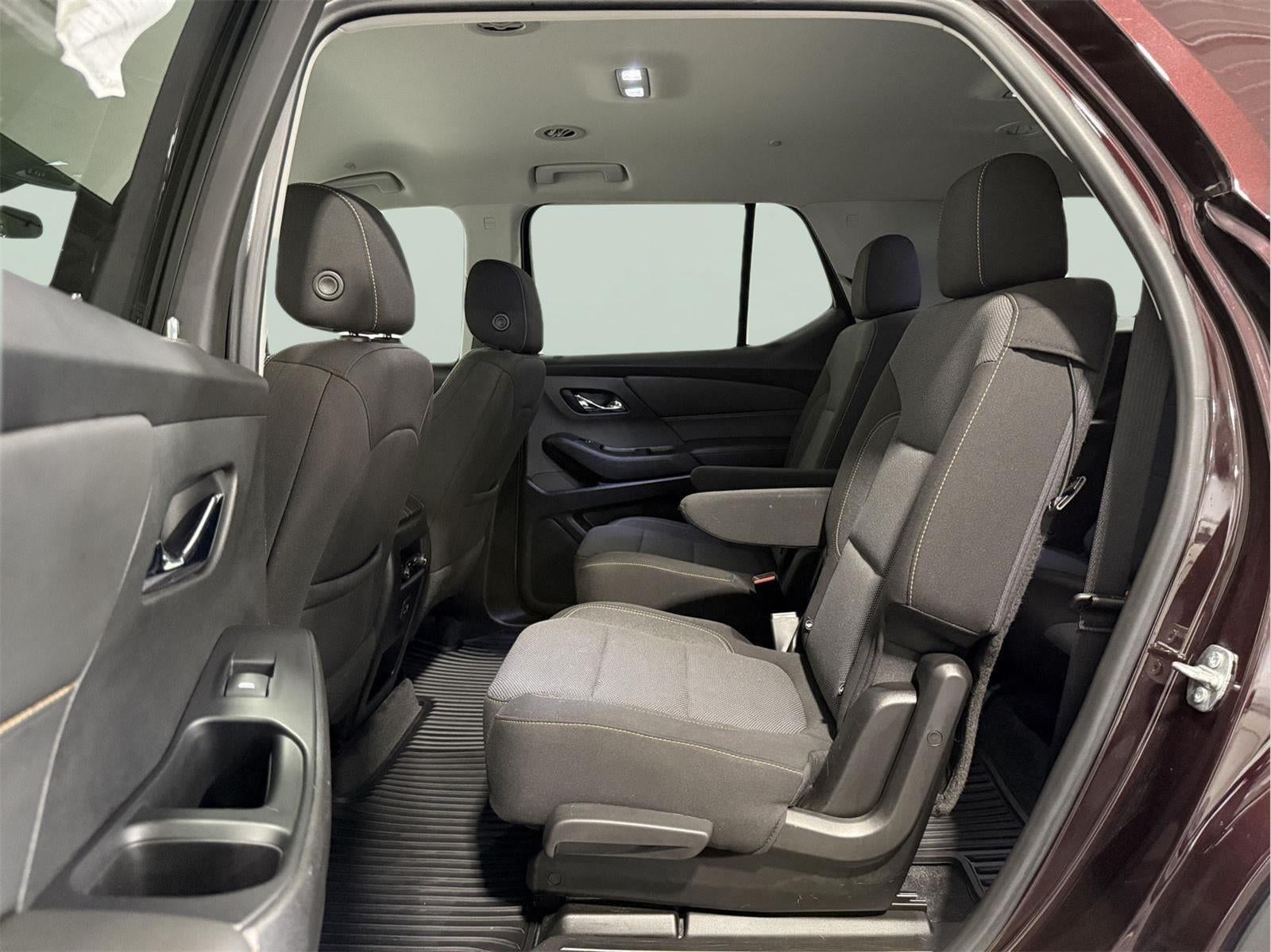 2020 Chevrolet Traverse AWD LT Cloth