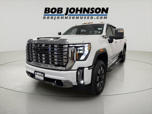 2024 GMC Sierra 2500HD 4WD Crew Cab Standard Bed Denali
