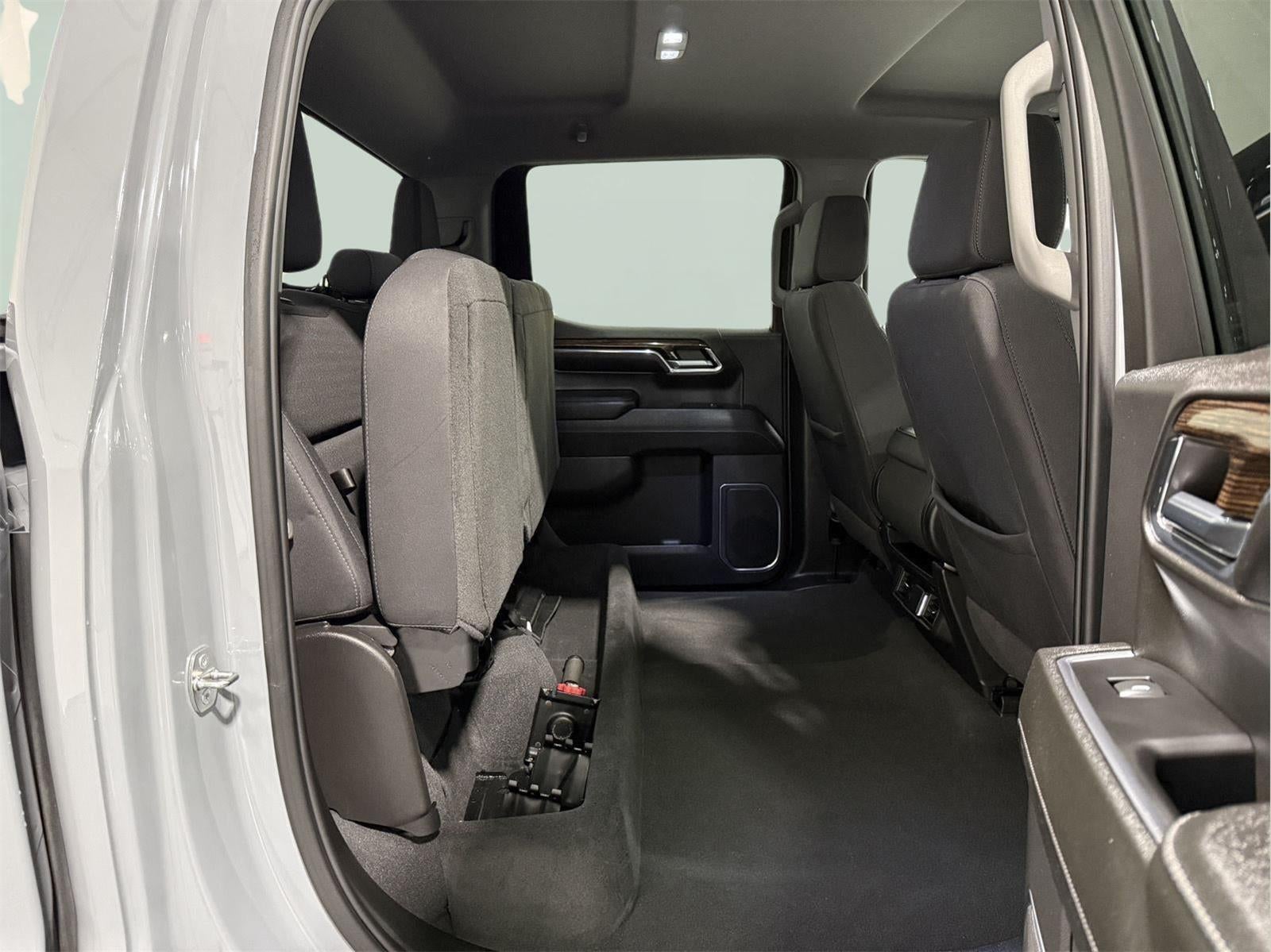 2024 GMC Sierra 1500 4WD Crew Cab Short Box Elevation with 3VL