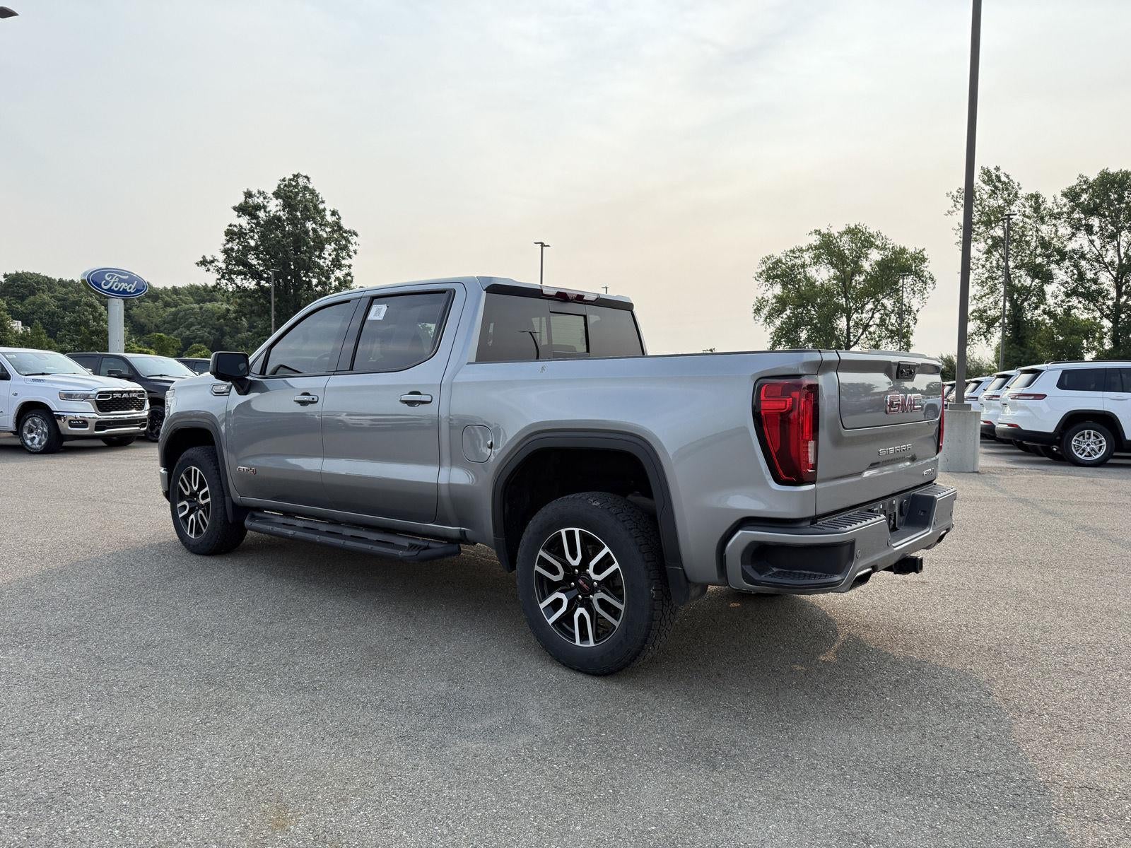 2023 GMC Sierra 1500 AT4