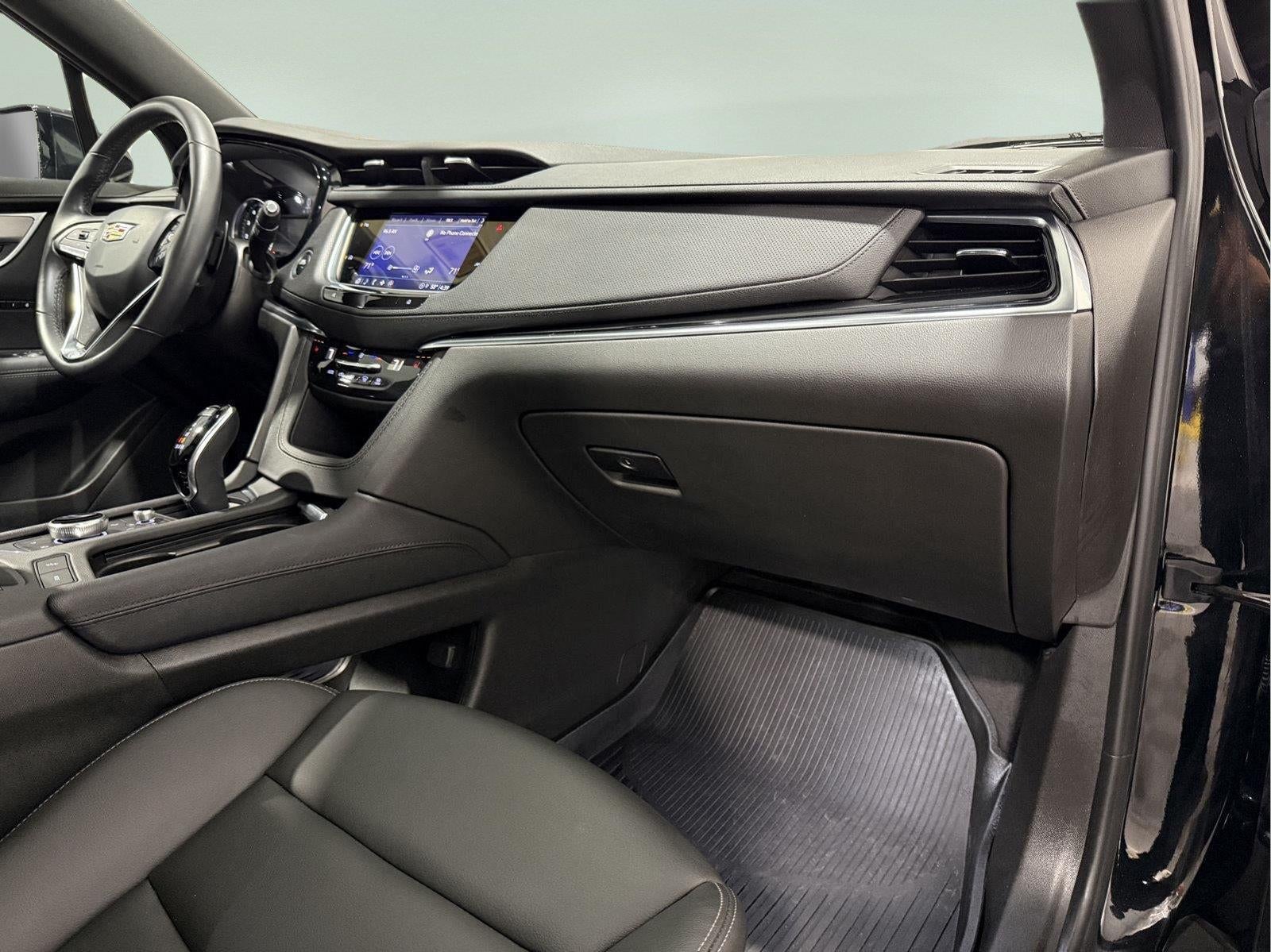 2024 Cadillac XT6 Luxury