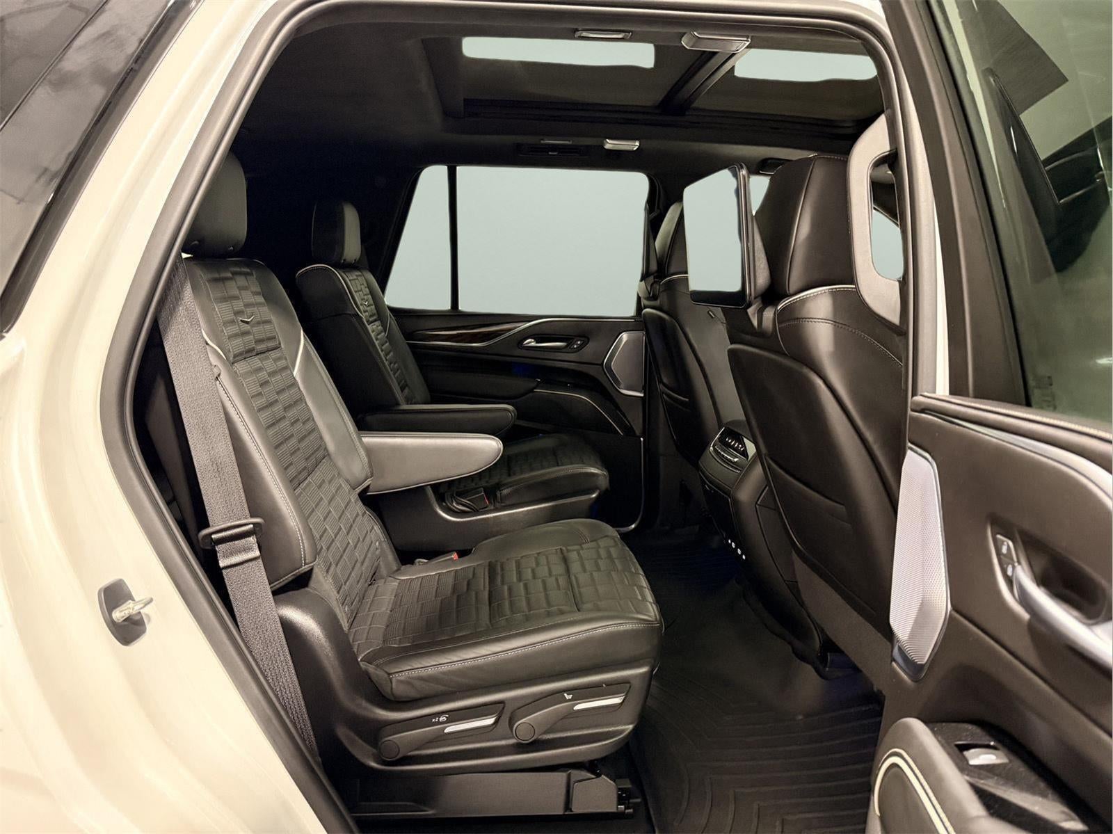 2023 Cadillac Escalade 4WD Sport Platinum