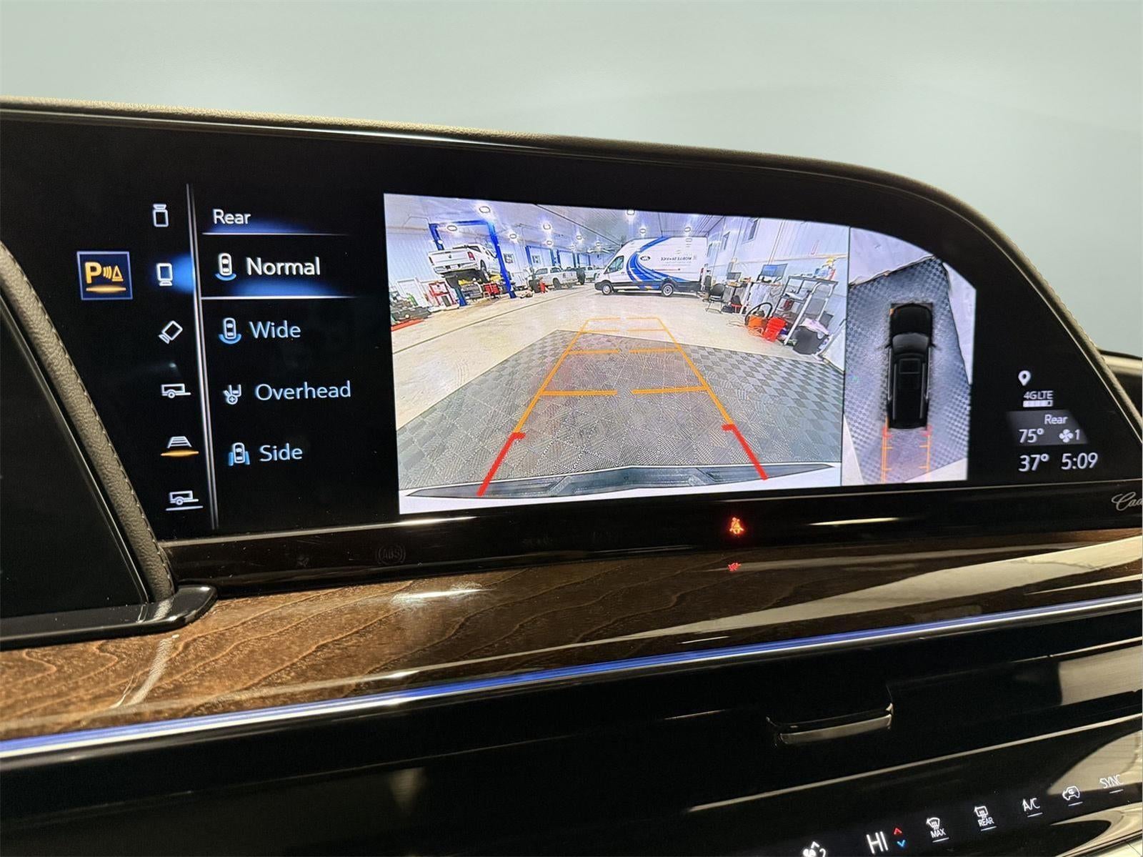 2023 Cadillac Escalade 4WD Sport Platinum