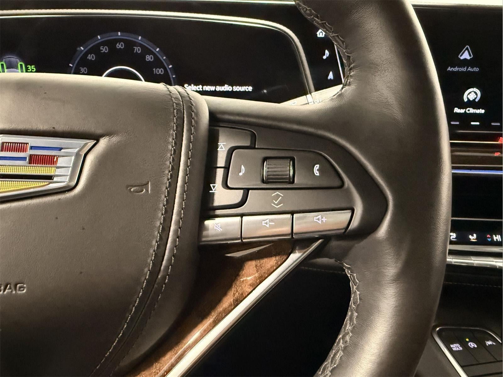 2023 Cadillac Escalade 4WD Sport Platinum