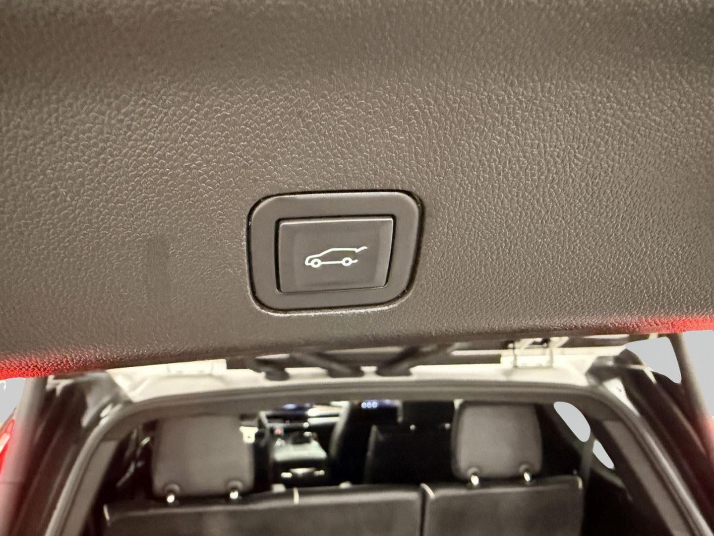 2023 Cadillac Escalade 4WD Sport Platinum