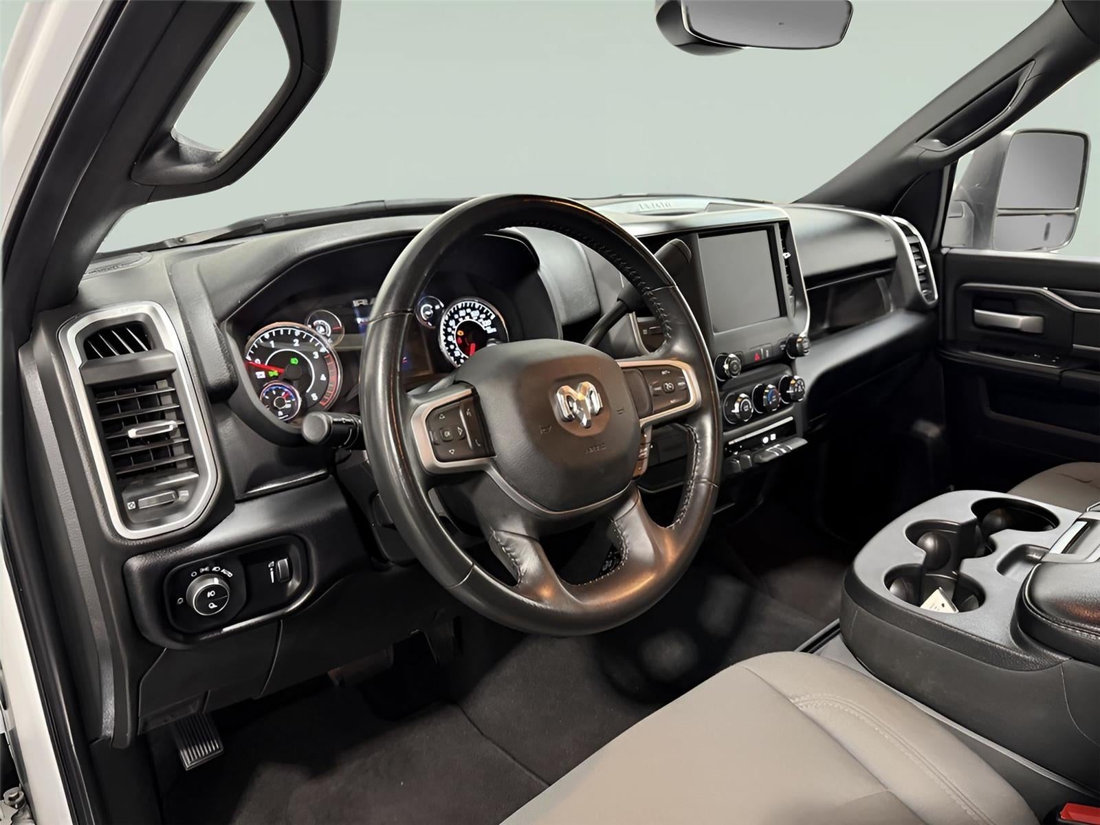 2024 RAM 3500 Big Horn Crew Cab 4x4 8' Box