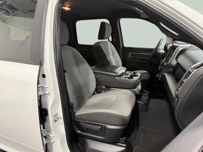 2024 RAM 3500 Big Horn Crew Cab 4x4 8' Box