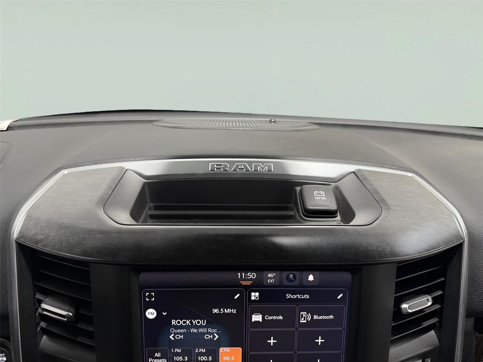 2024 RAM 3500 Big Horn Crew Cab 4x4 8' Box