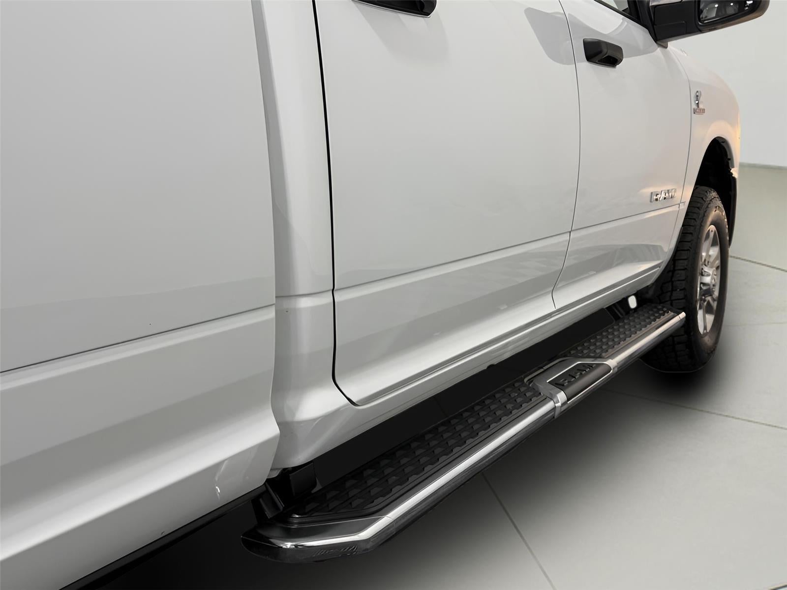 2024 RAM 3500 Big Horn Crew Cab 4x4 8' Box