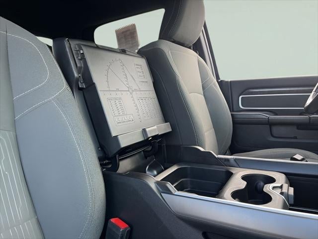 2021 RAM 2500 Big Horn Crew Cab 4x4 6'4' Box