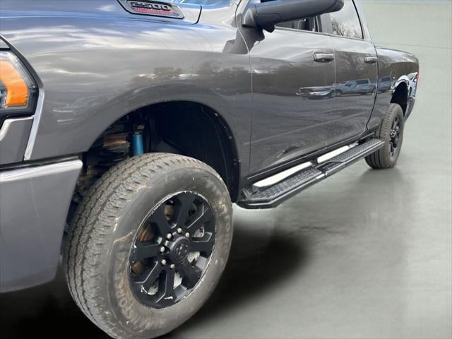 2021 RAM 2500 Big Horn Crew Cab 4x4 6'4' Box