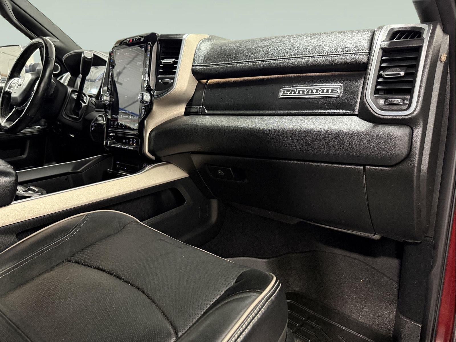 2019 RAM 2500 Laramie Crew Cab 4x4 6'4' Box