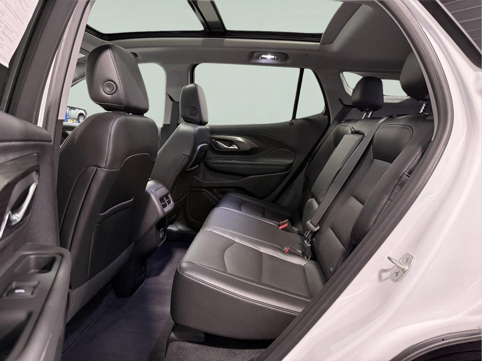 2024 GMC Terrain AWD SLT