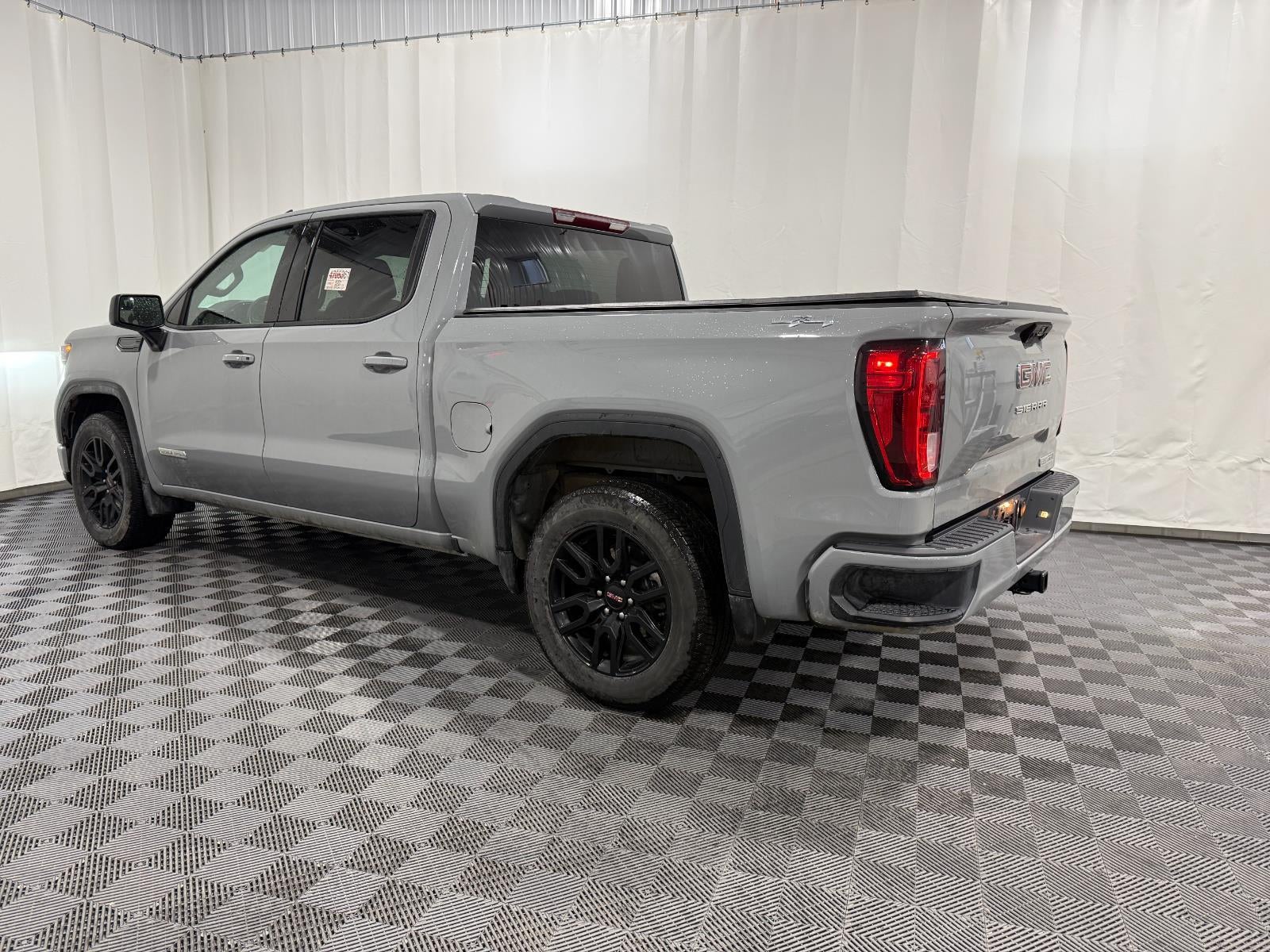 2024 GMC Sierra 1500 4WD Crew Cab Short Box Elevation with 3VL