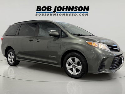 2020 Toyota Sienna LE