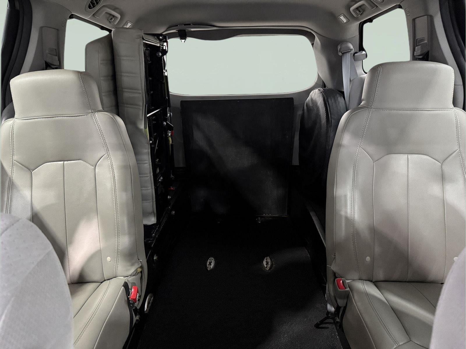 2020 Toyota Sienna LE