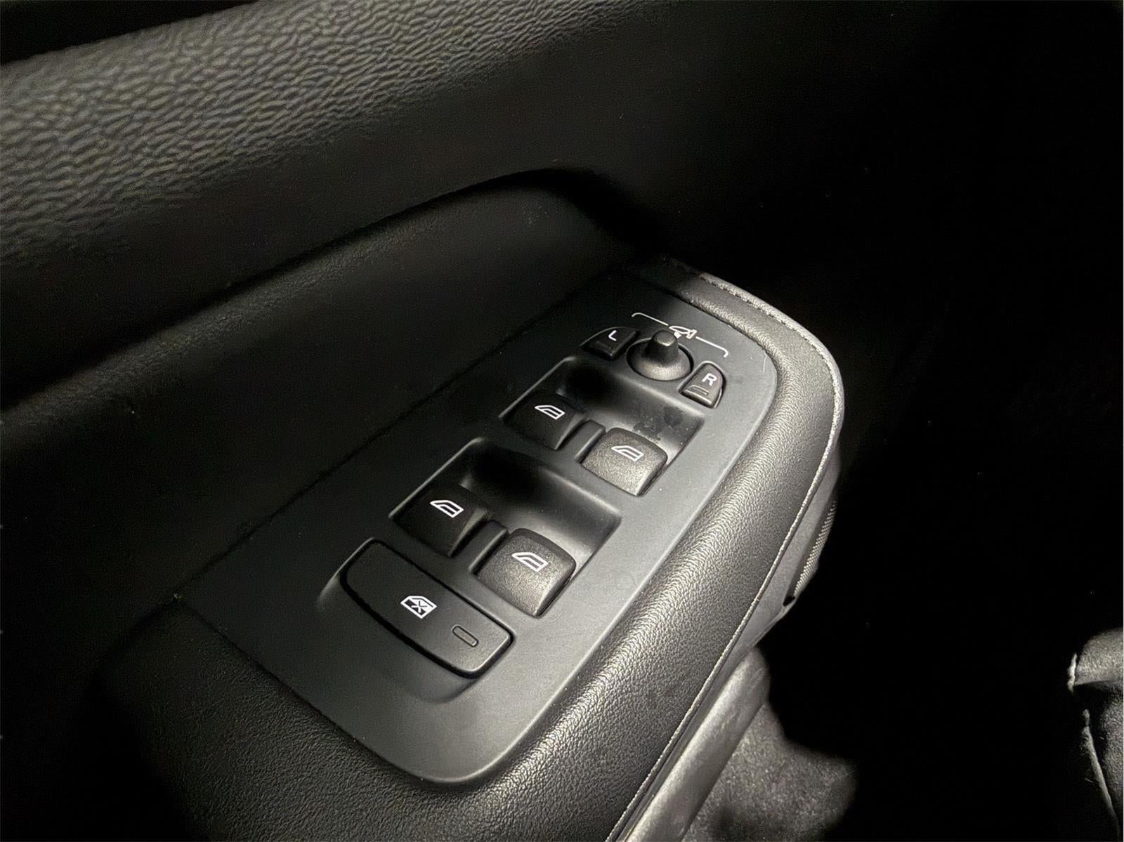 2025 Volvo S60 B5 Core