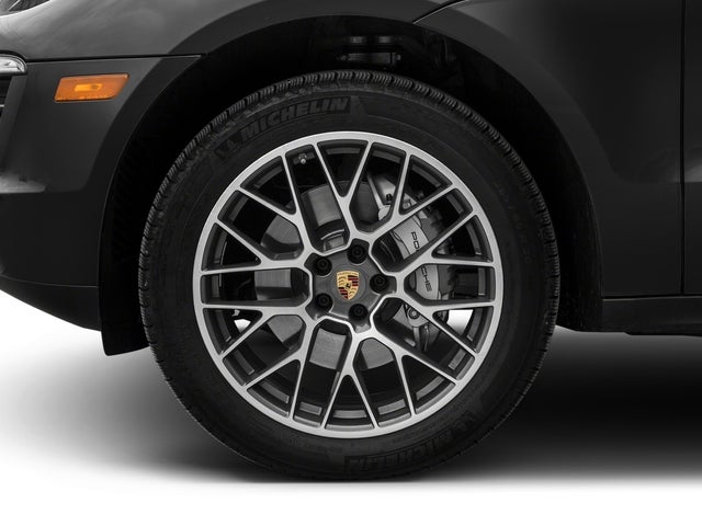 2017 Porsche Macan Turbo