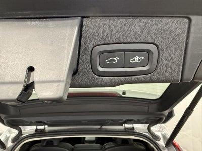 2021 Volvo XC60 T6 Momentum
