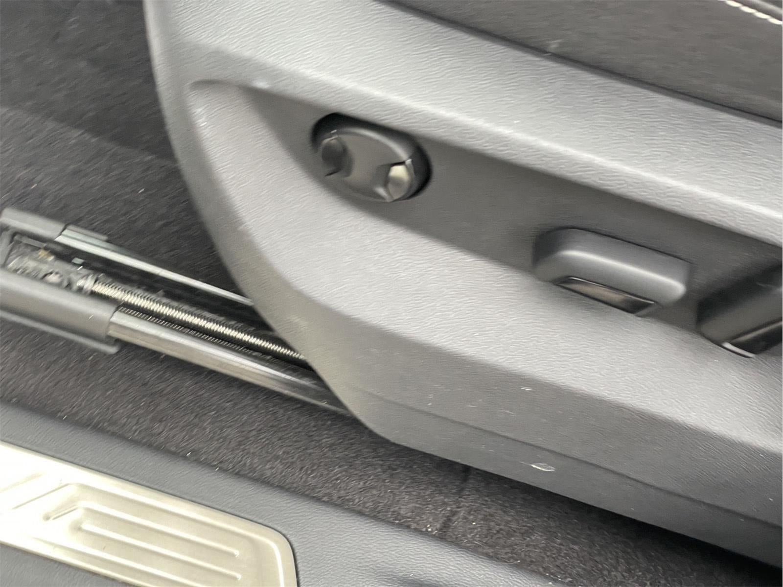 2022 Volkswagen Atlas 2.0T SE w/Technology