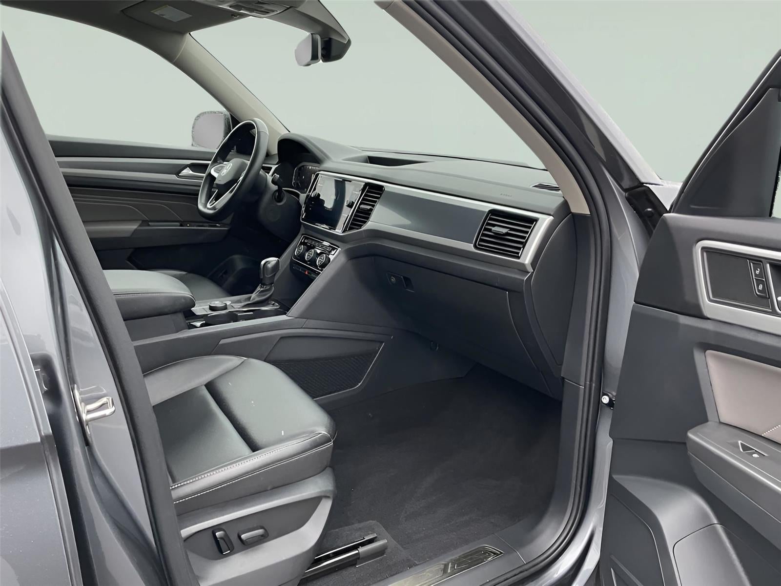 2022 Volkswagen Atlas 3.6L V6 SEL R-Line Black