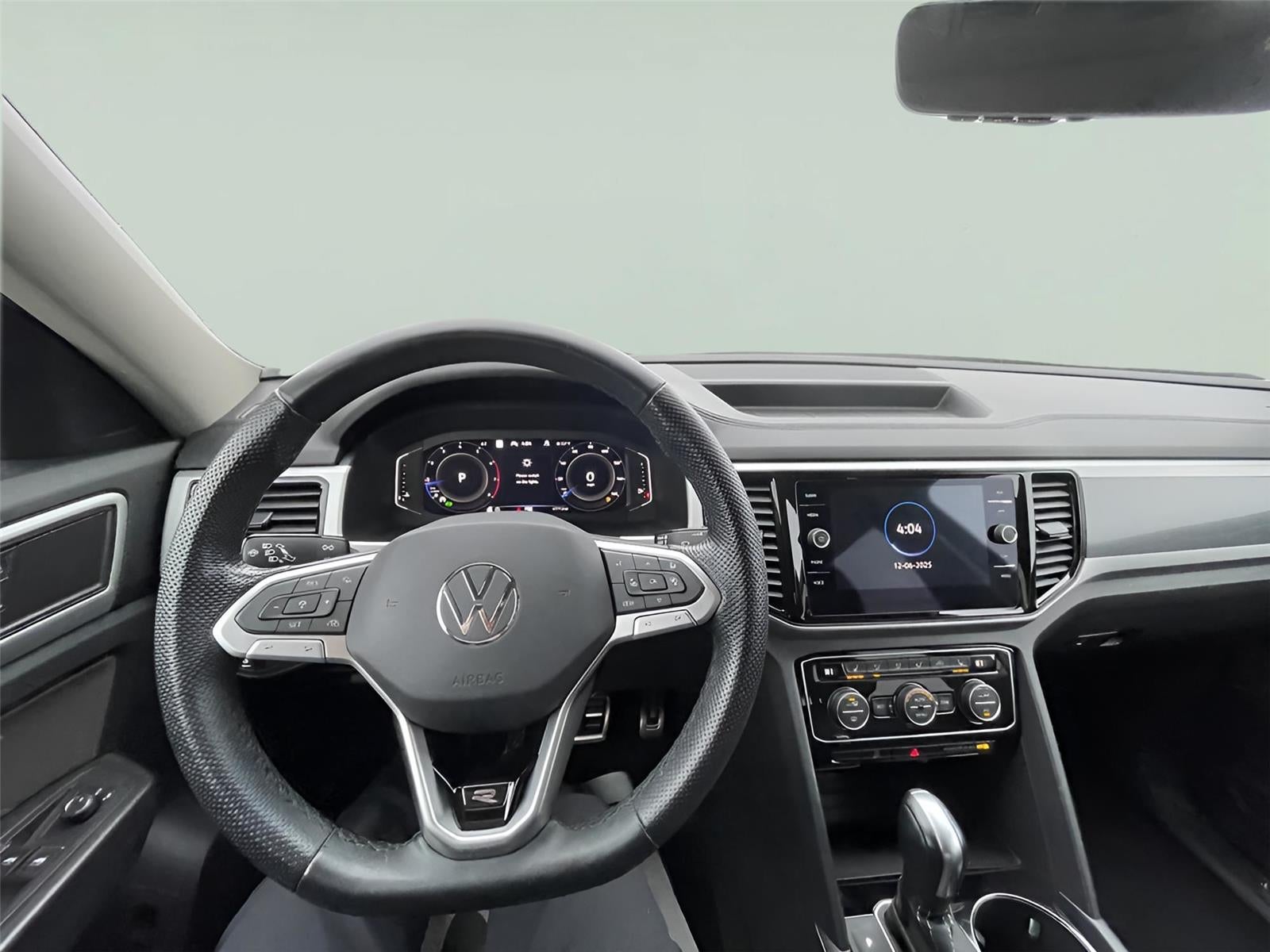 2022 Volkswagen Atlas 3.6L V6 SEL R-Line Black