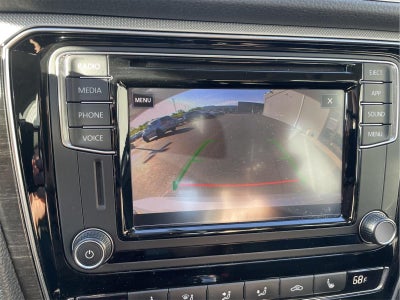 2018 Volkswagen Passat 2.0T SE