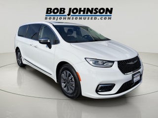 2023 Chrysler Pacifica Hybrid Limited