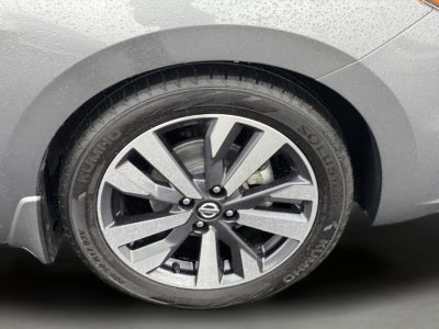 2021 Nissan Versa SR
