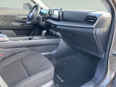 2025 Nissan Kicks S