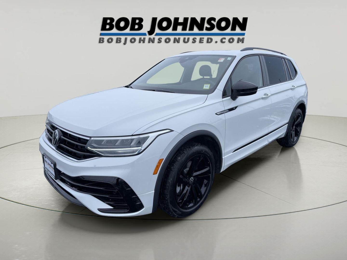 2023 Volkswagen Tiguan SE R-Line Black