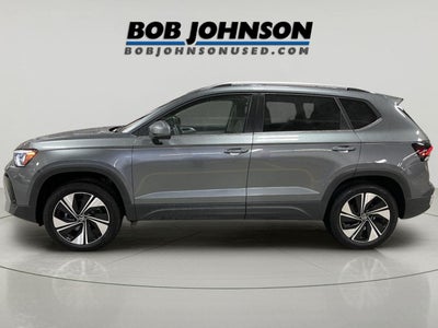 2025 Volkswagen Taos SE