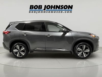 2022 Nissan Rogue SL