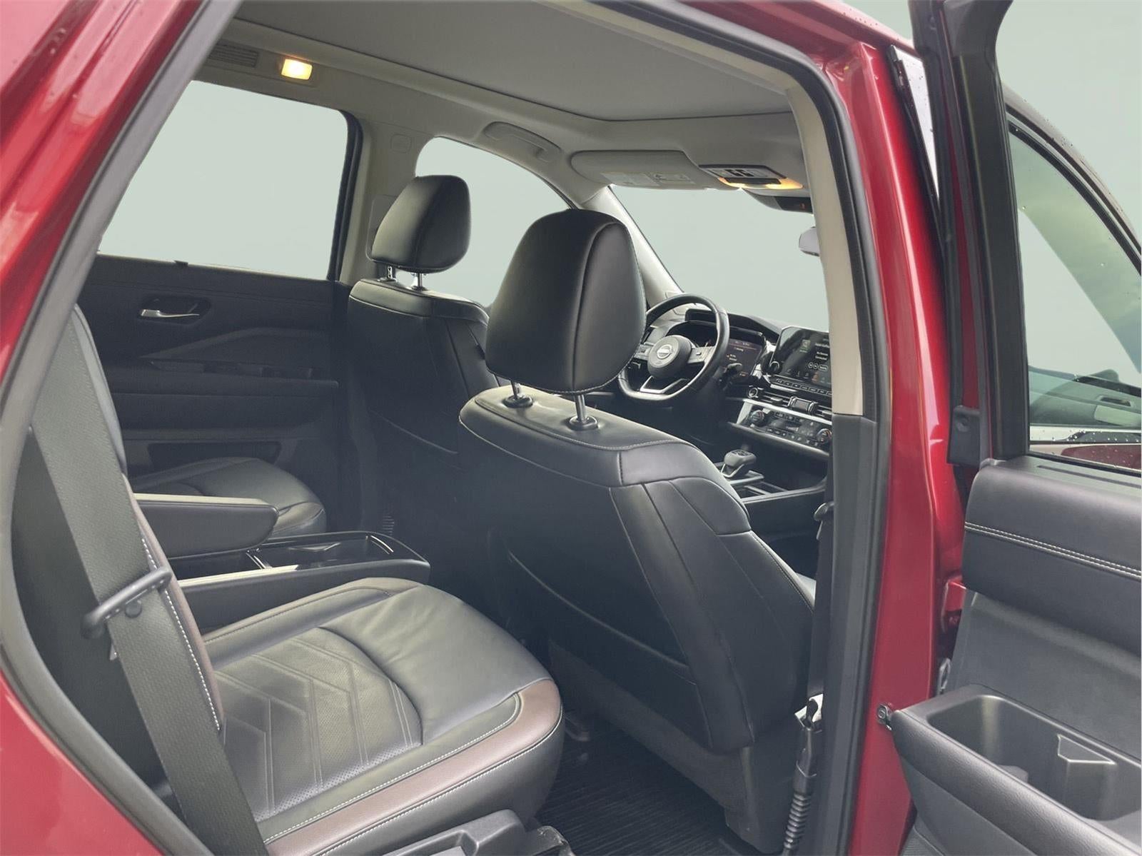 2022 Nissan Pathfinder Platinum
