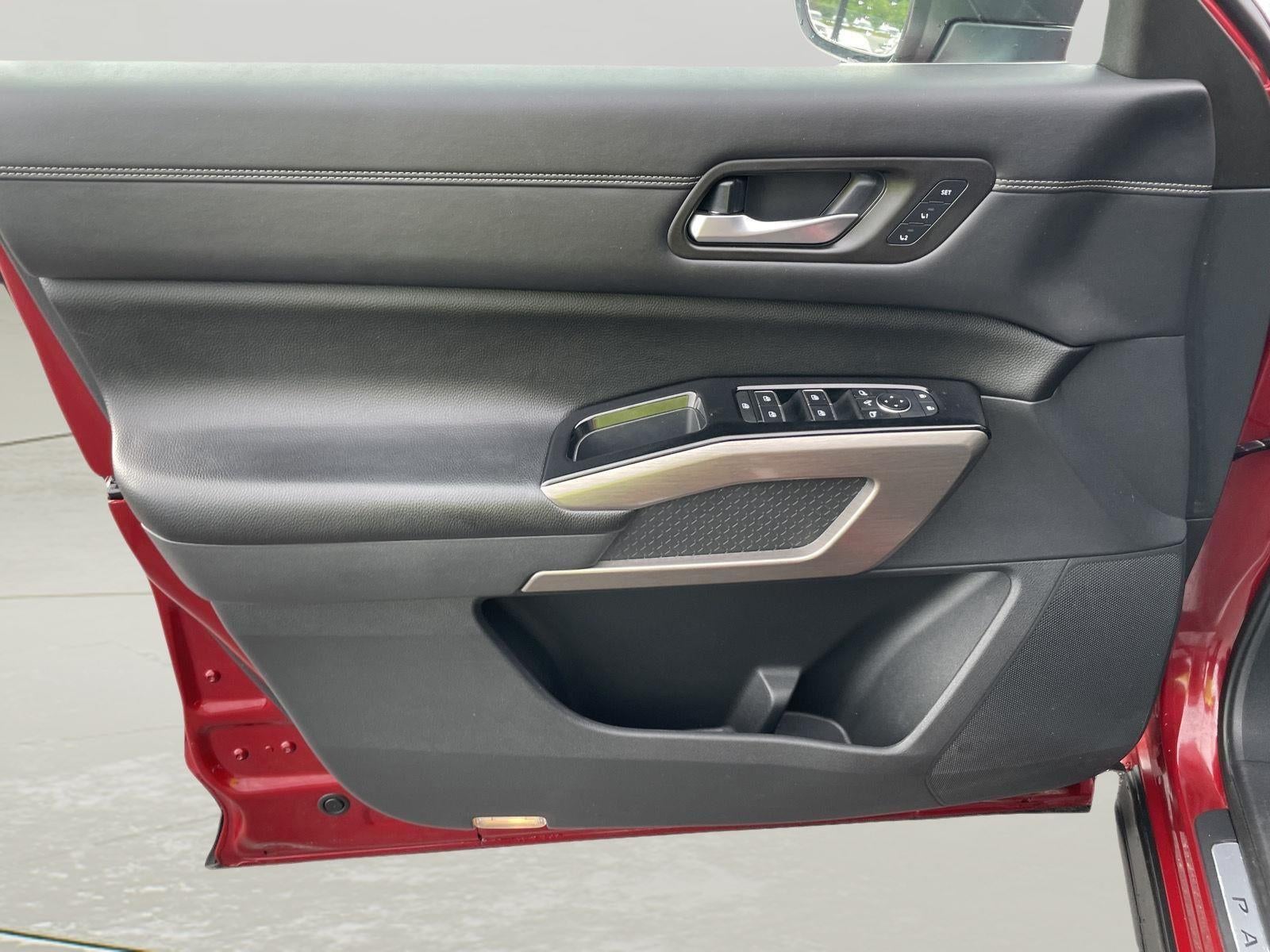 2022 Nissan Pathfinder Platinum