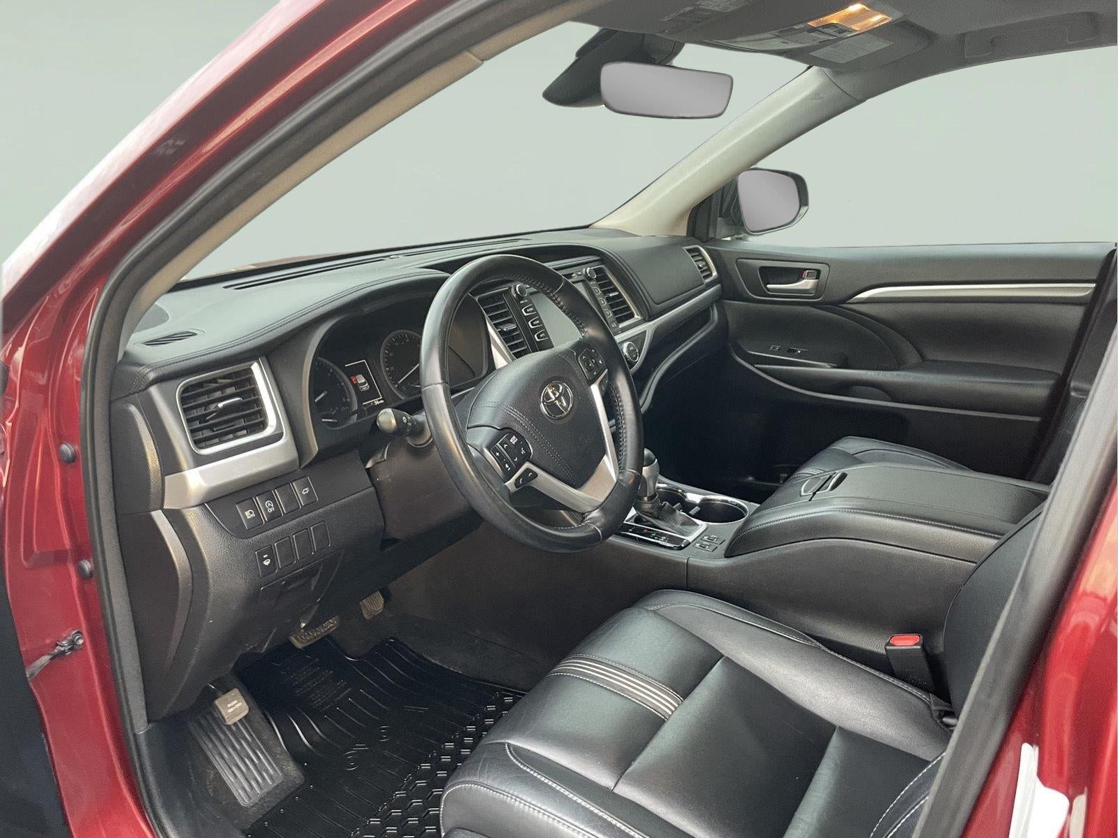 2018 Toyota Highlander SE
