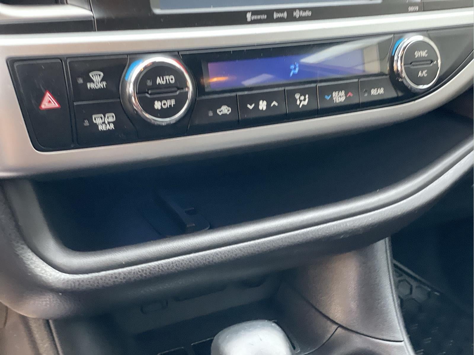 2018 Toyota Highlander SE