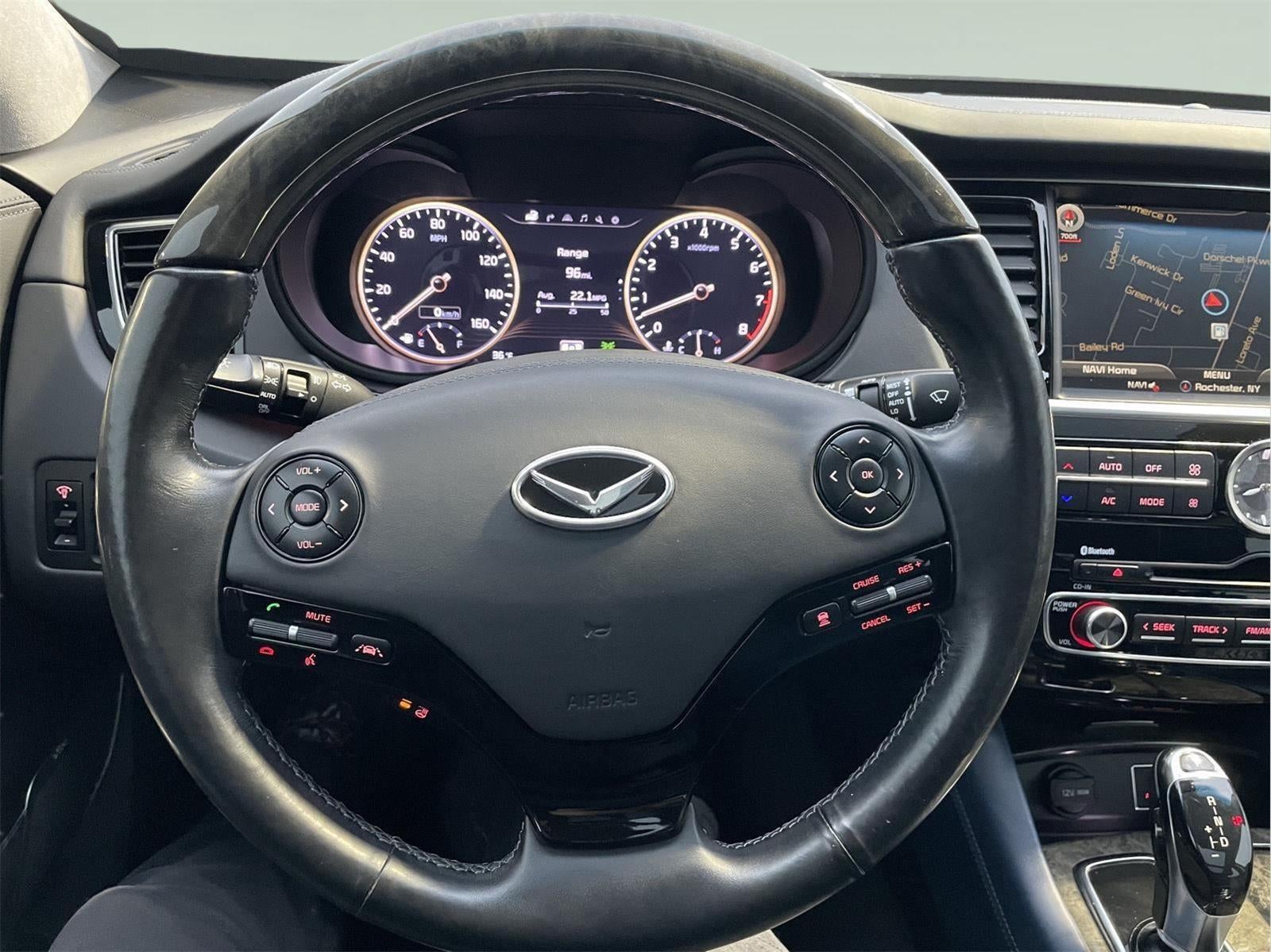 2015 Kia K900 Luxury