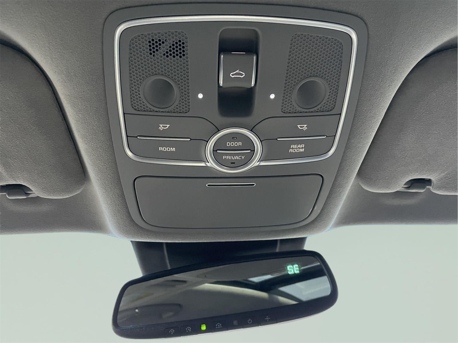 2015 Kia K900 Luxury