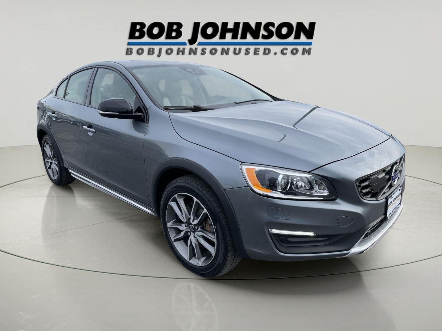 2017 Volvo S60 Cross Country SEDAN