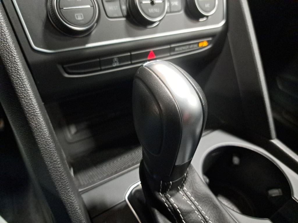 2021 Volkswagen Atlas 3.6L V6 SE w/Technology R-Line