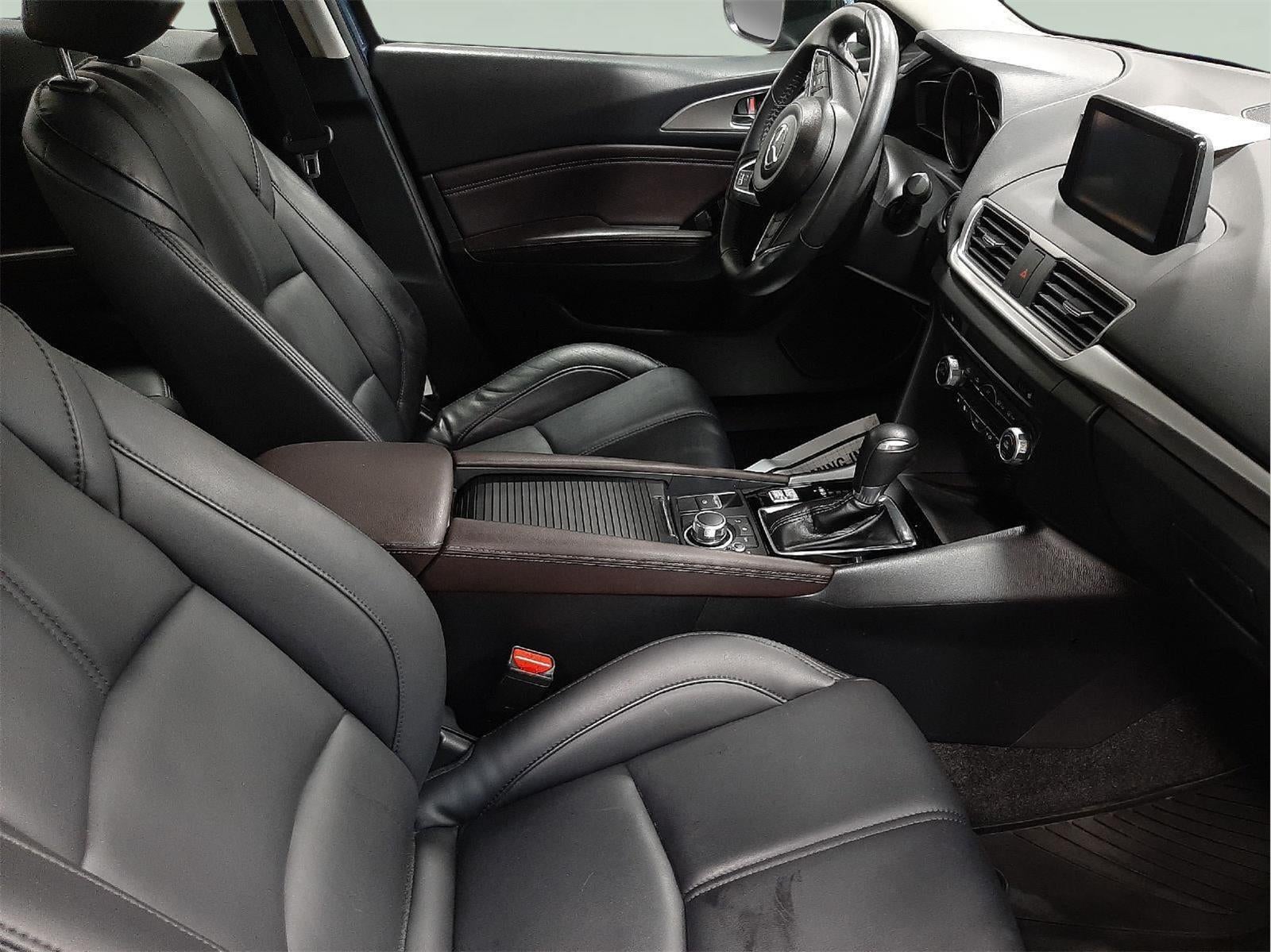 2018 Mazda Mazda3 4-Door Touring