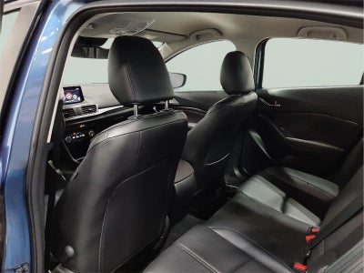 2018 Mazda Mazda3 4-Door Touring